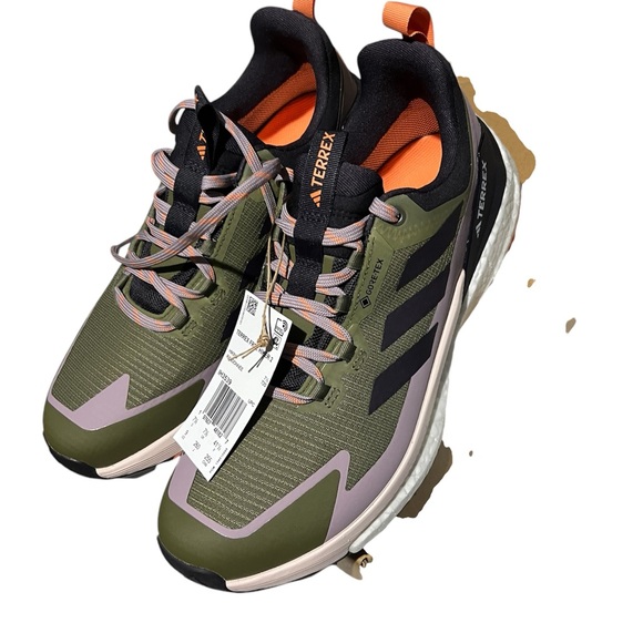 TERREX FREE HIKER 2.0 LOW GORE-TEX HIKING SHOES Olive Strata / Aurora Black - Picture 1 of 8